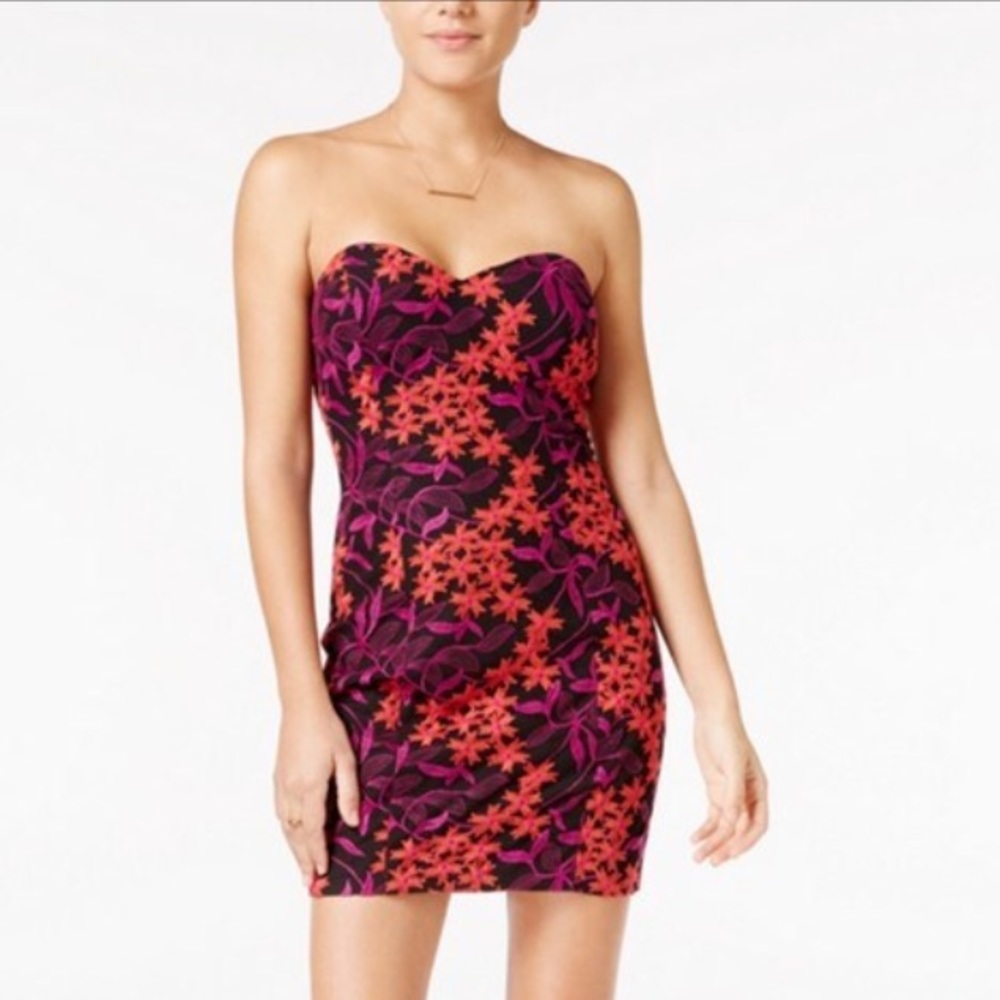 Guess Bestia strapless dress